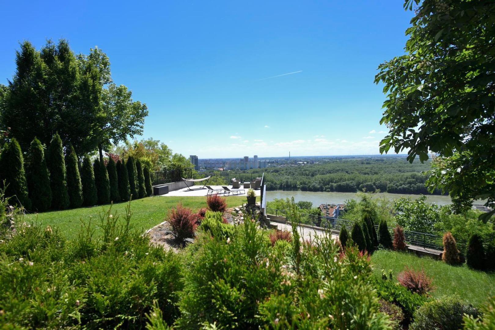 River View 3* Bratislava