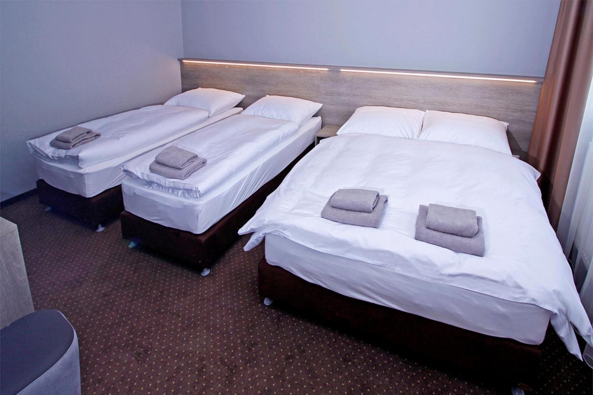 Aviator Garni Hotel 3*