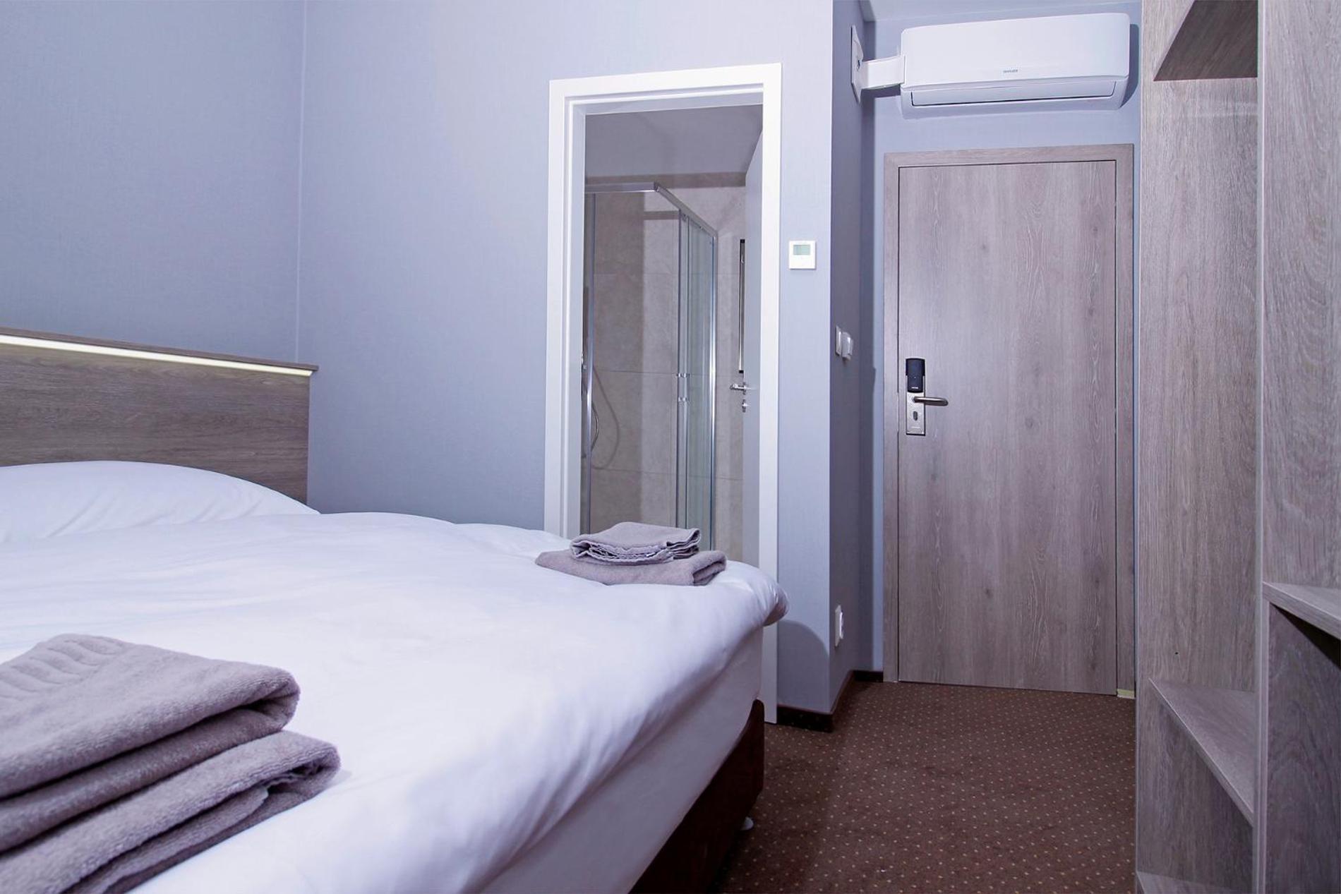 Aviator Garni Hotel