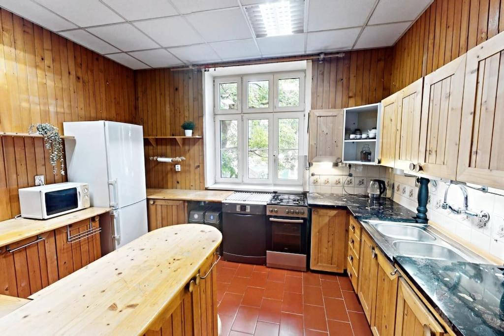 Old Town Gateway Apartment *