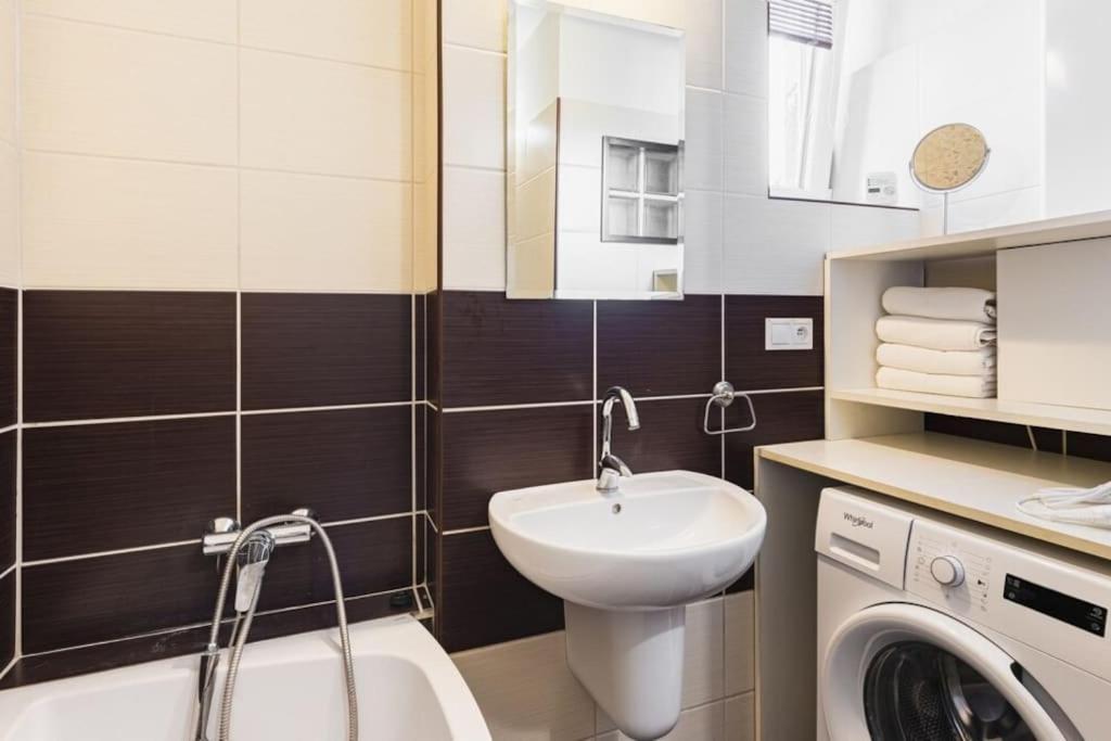 Sokolska Peacefull Residence, Old Town Apartment Pressburg