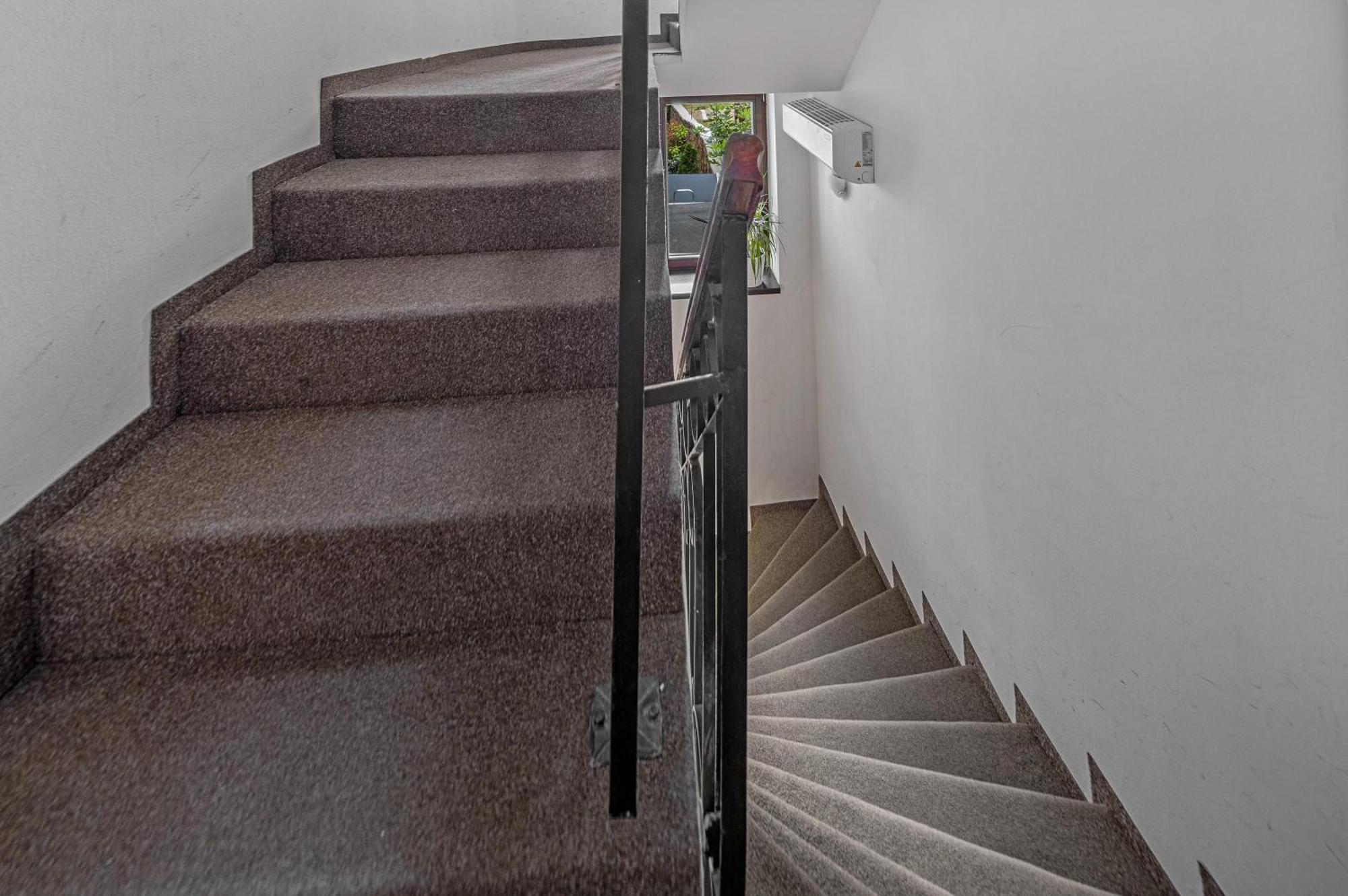 Garni Virgo Pressburg