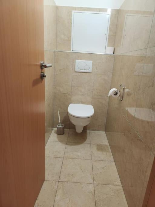 Modern Flat, Balcony, Garage * Bratislava