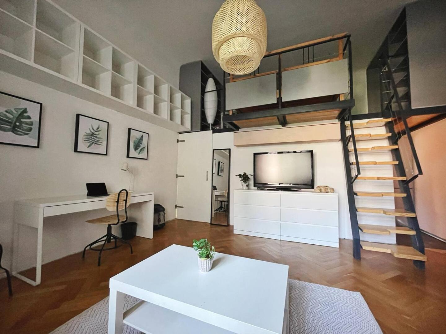 Netradicny V Centre Apartment Bratislava