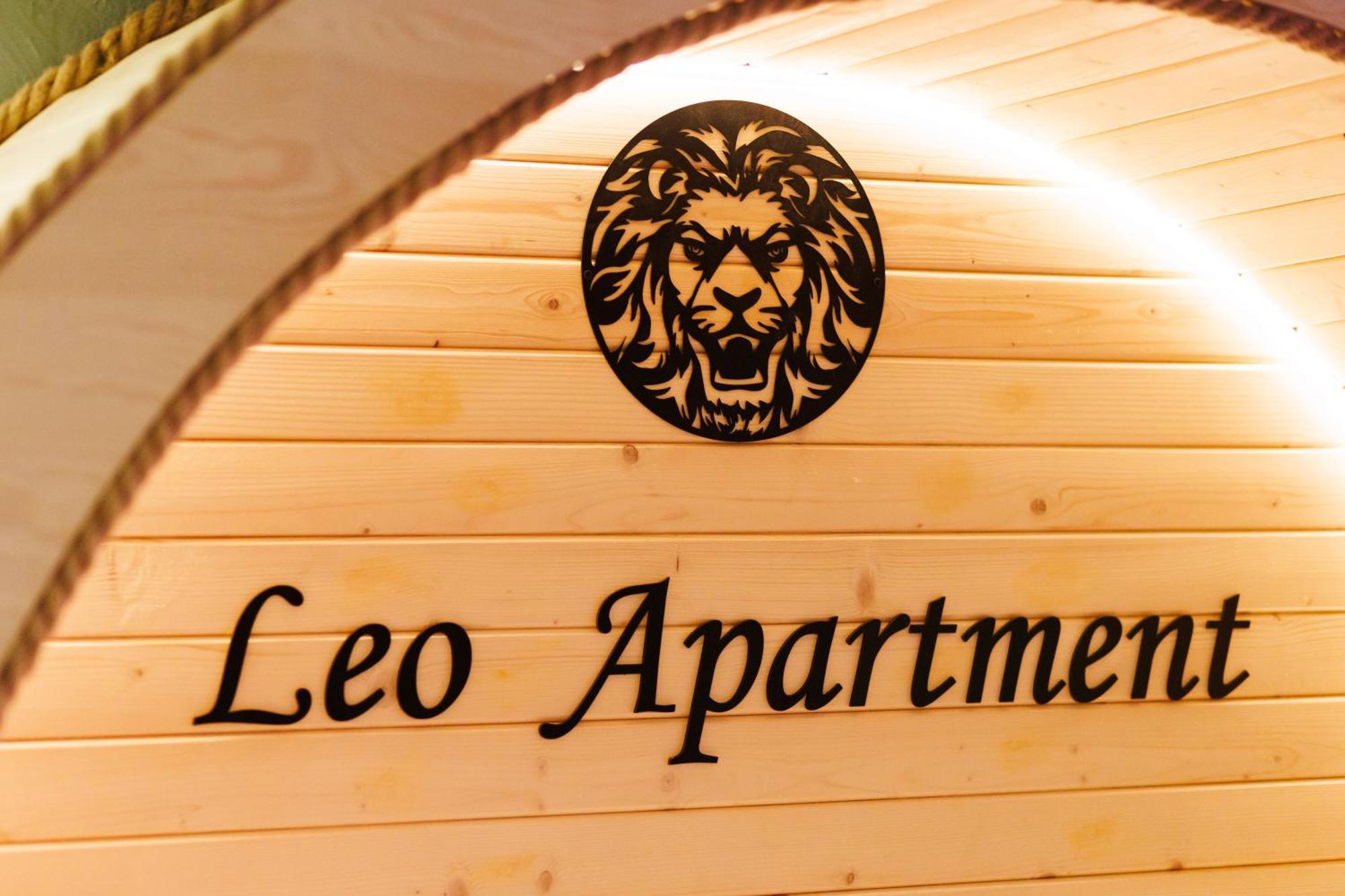 Leo & Private Zone - Old * Bratislava