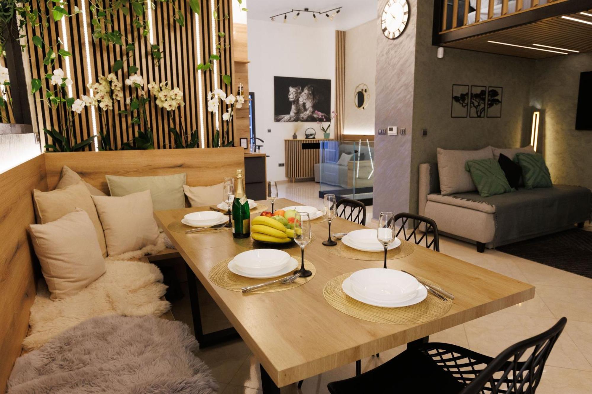 Leo & Private Zone - Old Apartamento