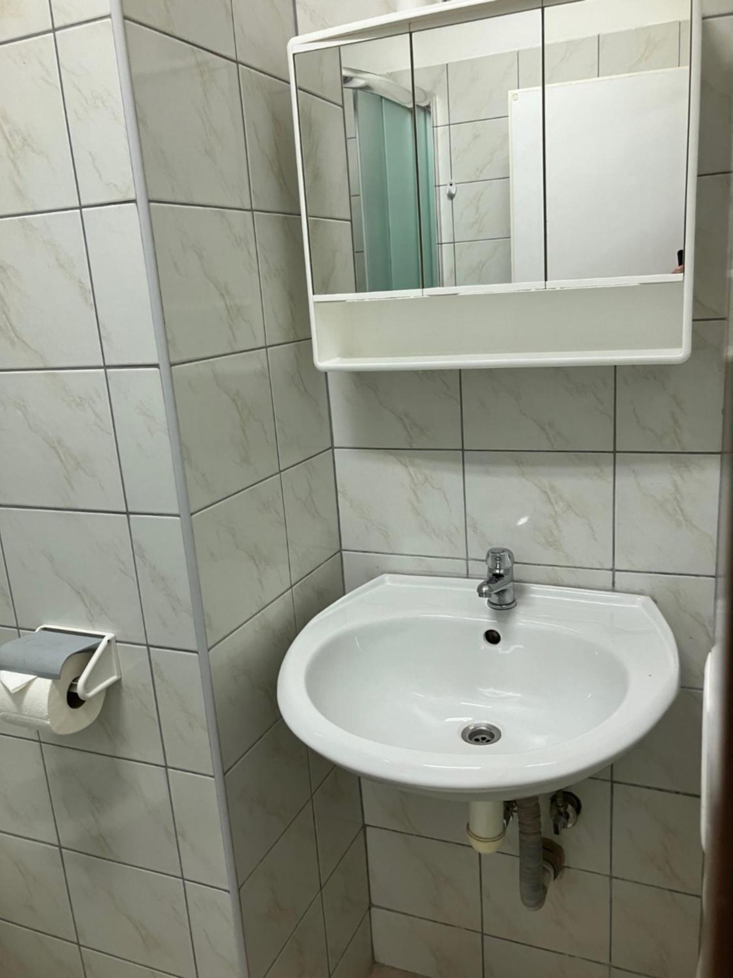 Einsteinova Petrzalka Station Homestay