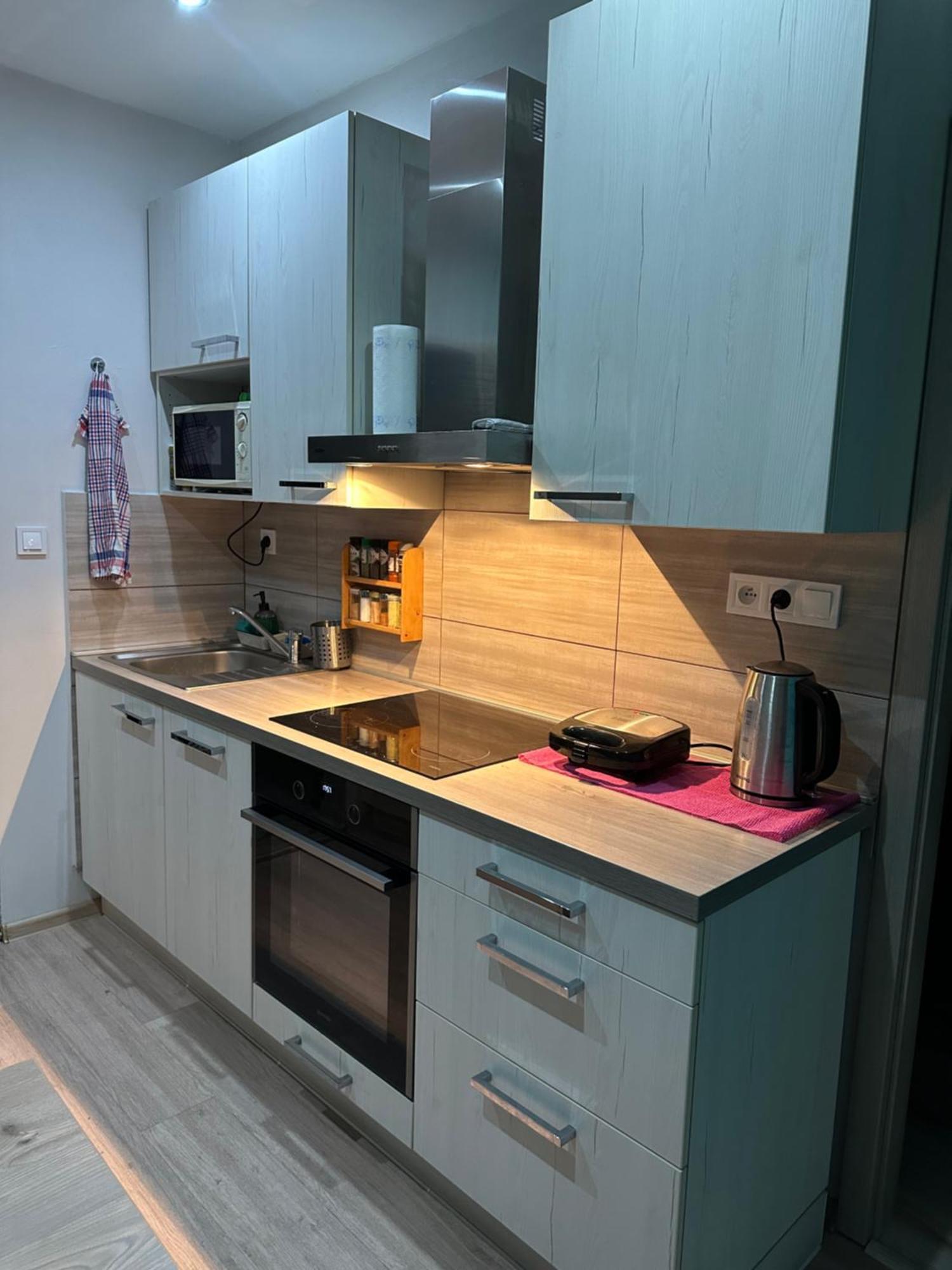 Vlastna Izba 5min Od Letiska Homestay *