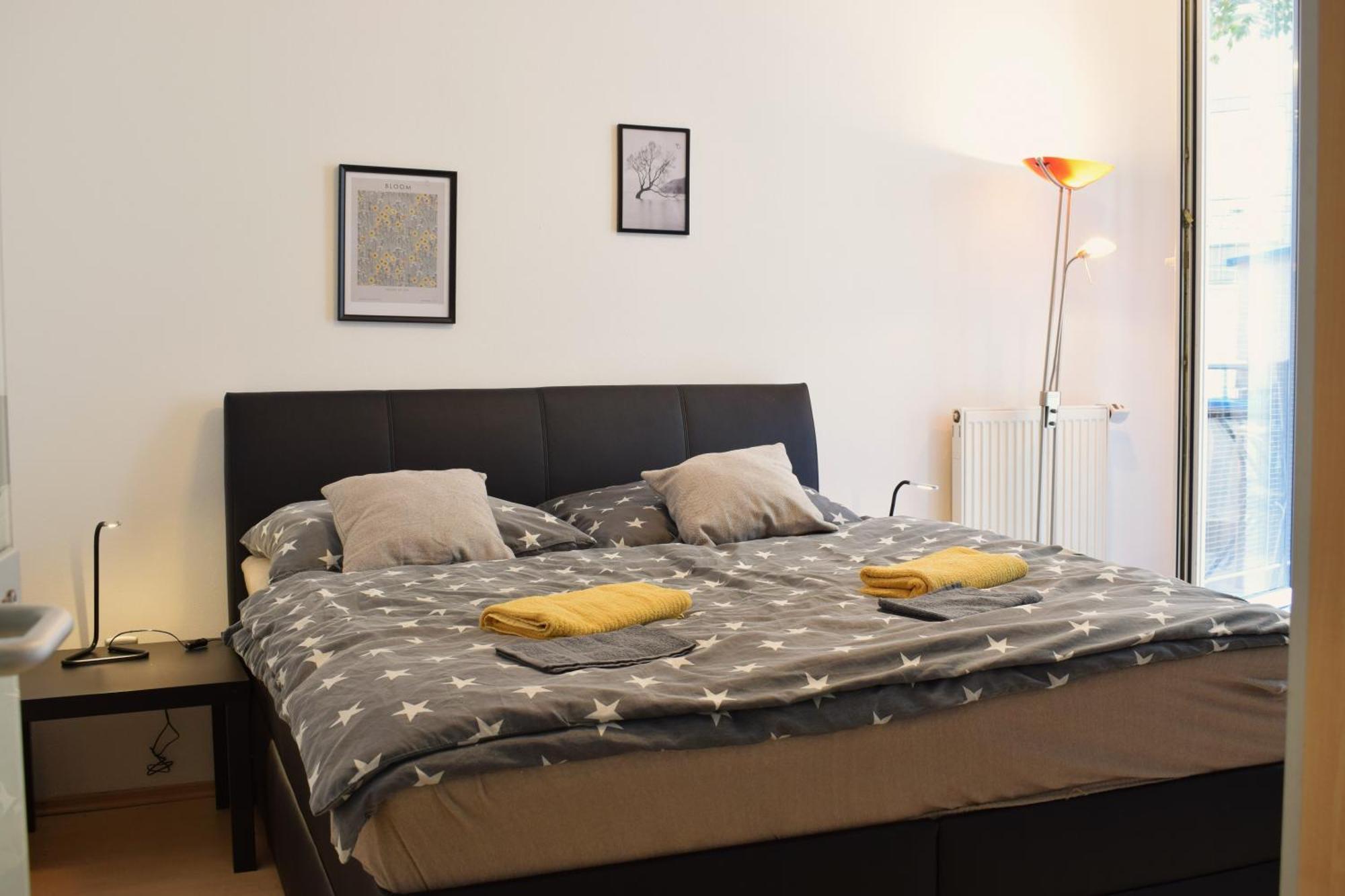 Castle Vista Getaway, Free Parking