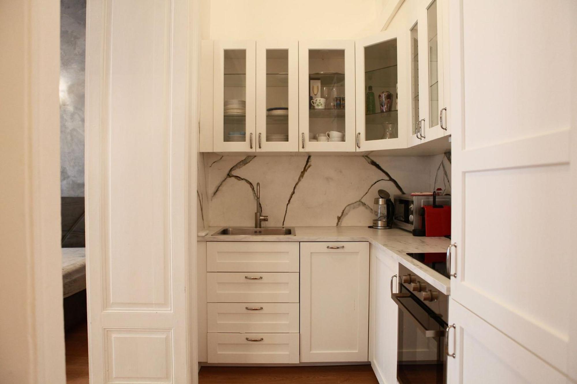 Heart In The Old Town Apartment