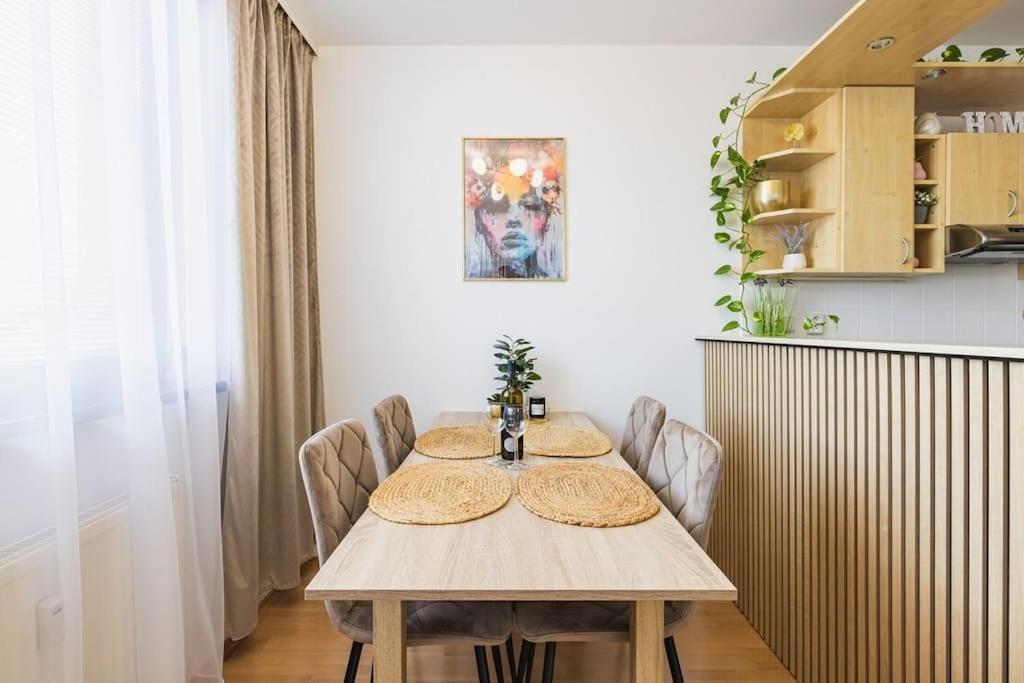 Apartment Sancova Panorama Loft Bratislava