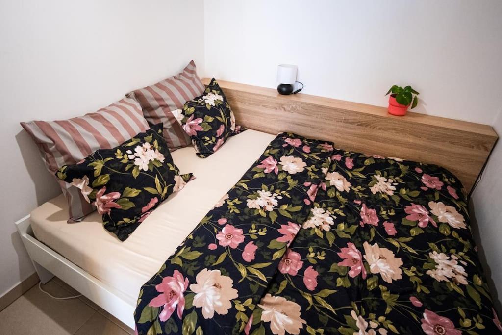 No1 Business Smart Apartment