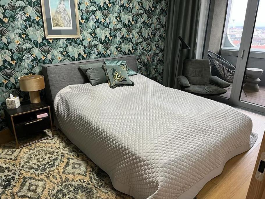 Luxury Flat In Sky Park, Castle View, Free Parking * Bratislava