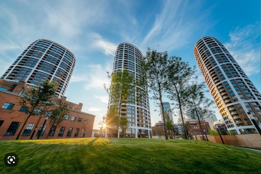 Apartment Luxury Flat In Sky Park, Castle View, Free Parking Bratislava