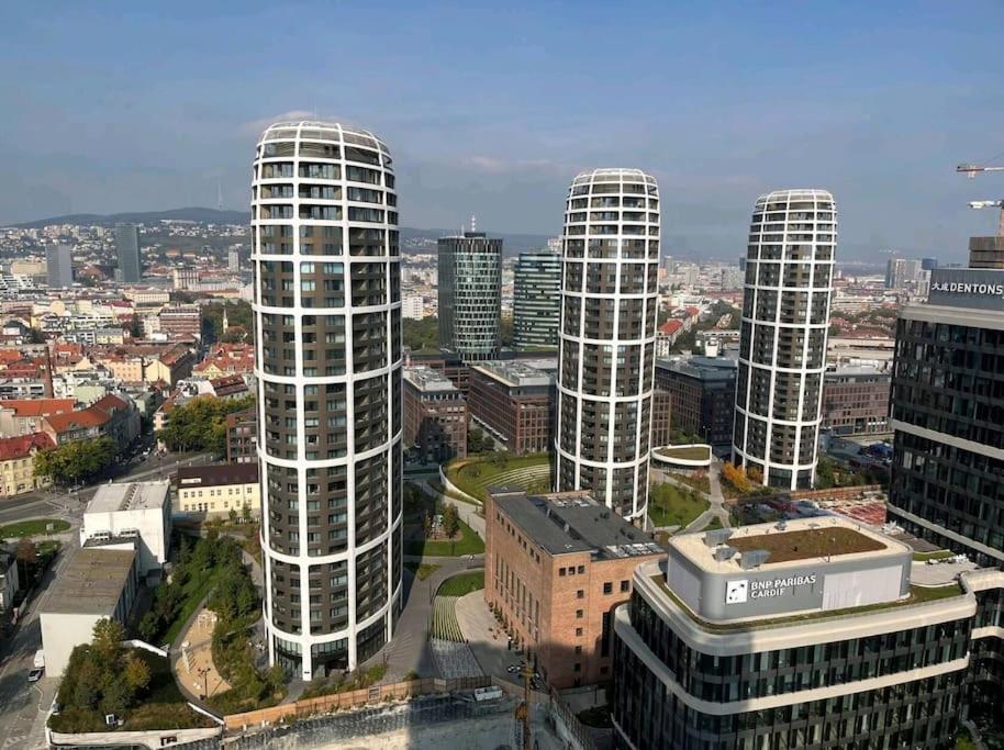 Apartment Luxury Flat In Sky Park, Castle View, Free Parking Bratislava