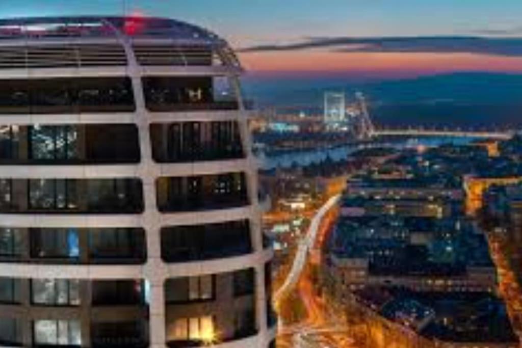 Apartment Luxury Flat In Sky Park, Castle View, Free Parking *