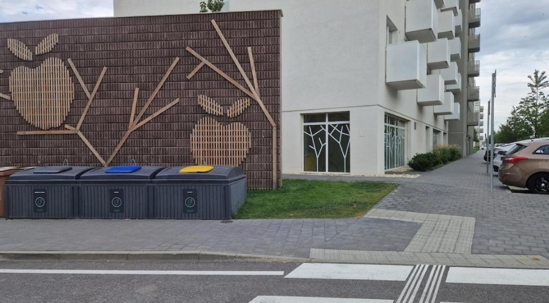 3 With Parking, Air Condition Near Airport *
