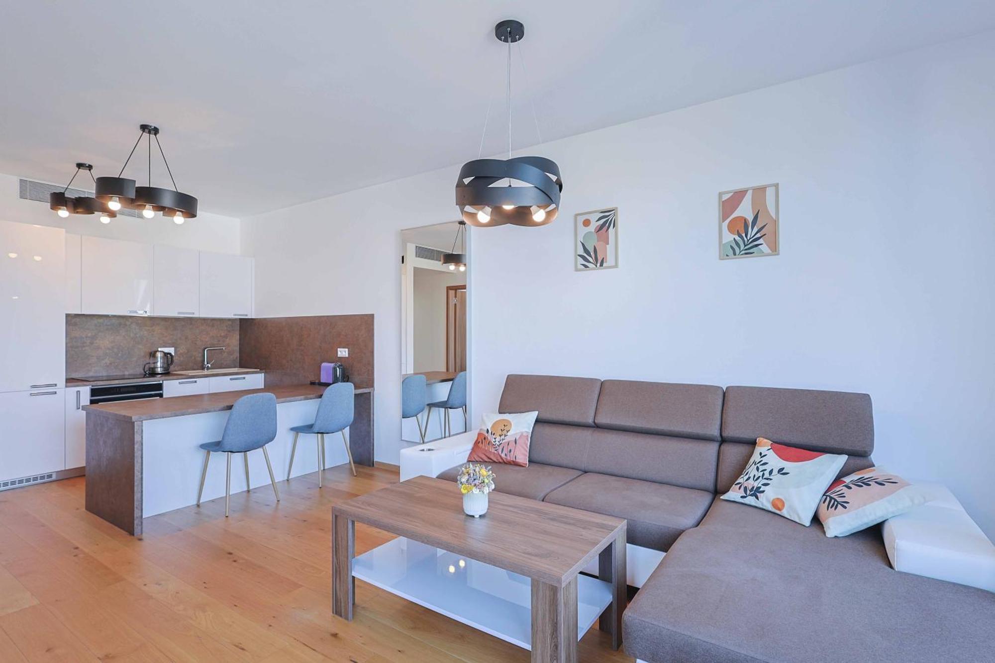 Sky Park Tower 1, Luxury With Free Parking Apartment Bratislava