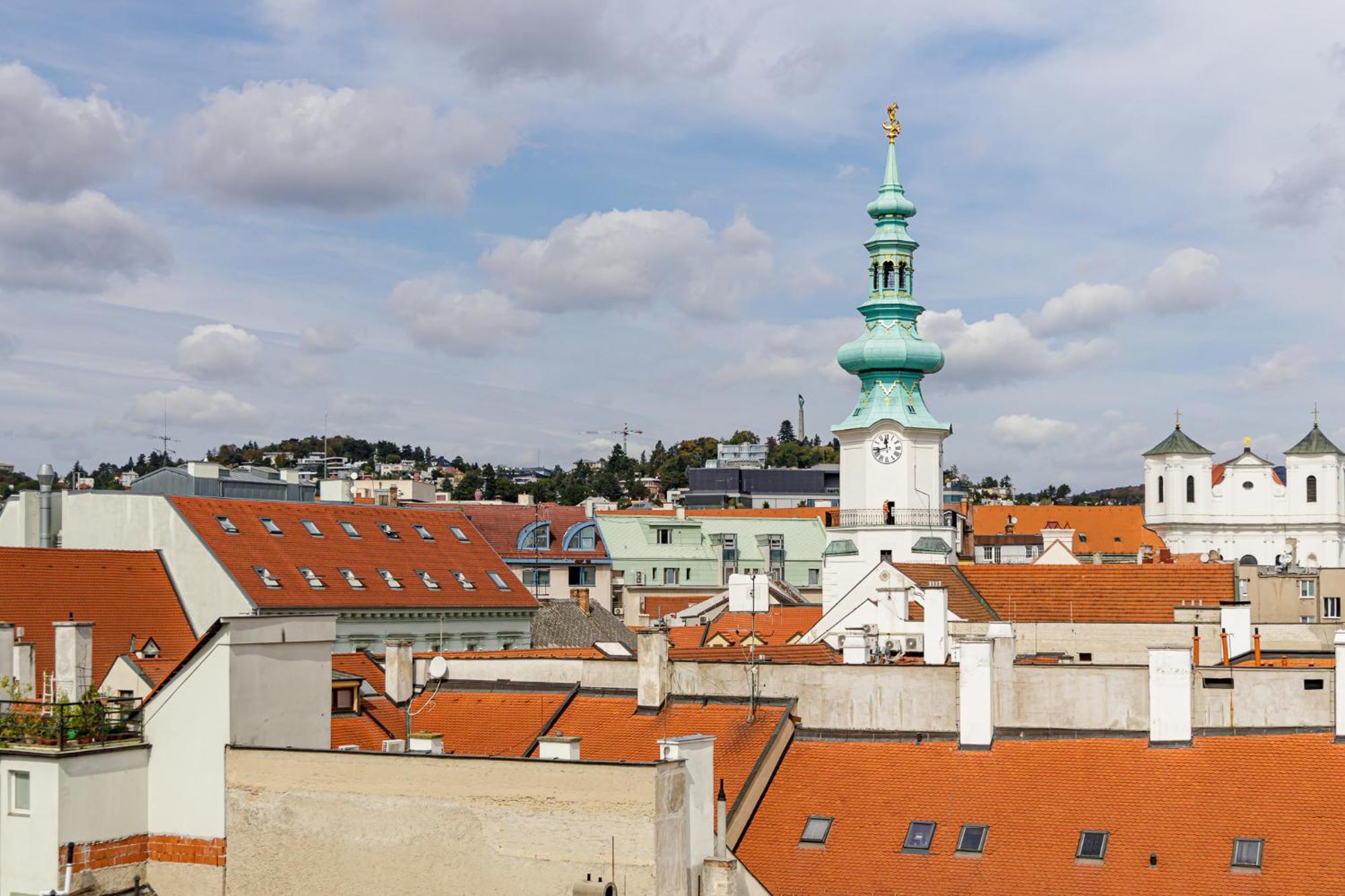 Arya - Spacious Penthouse Duplex With Rooftop Patio In The Main Square