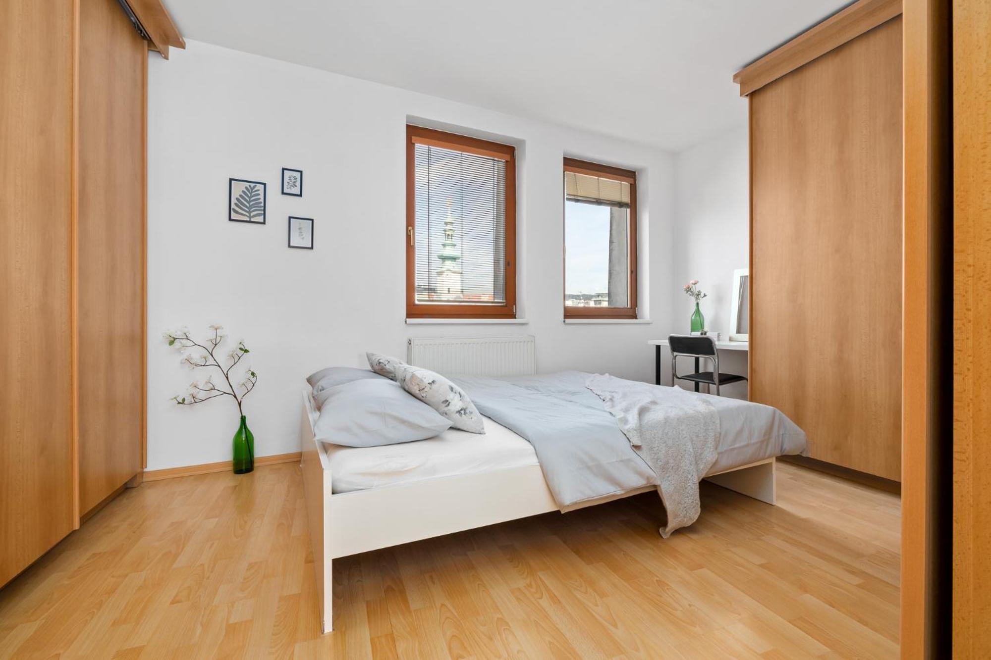 Arya - Spacious Penthouse Duplex With Rooftop Patio In The Main Square
