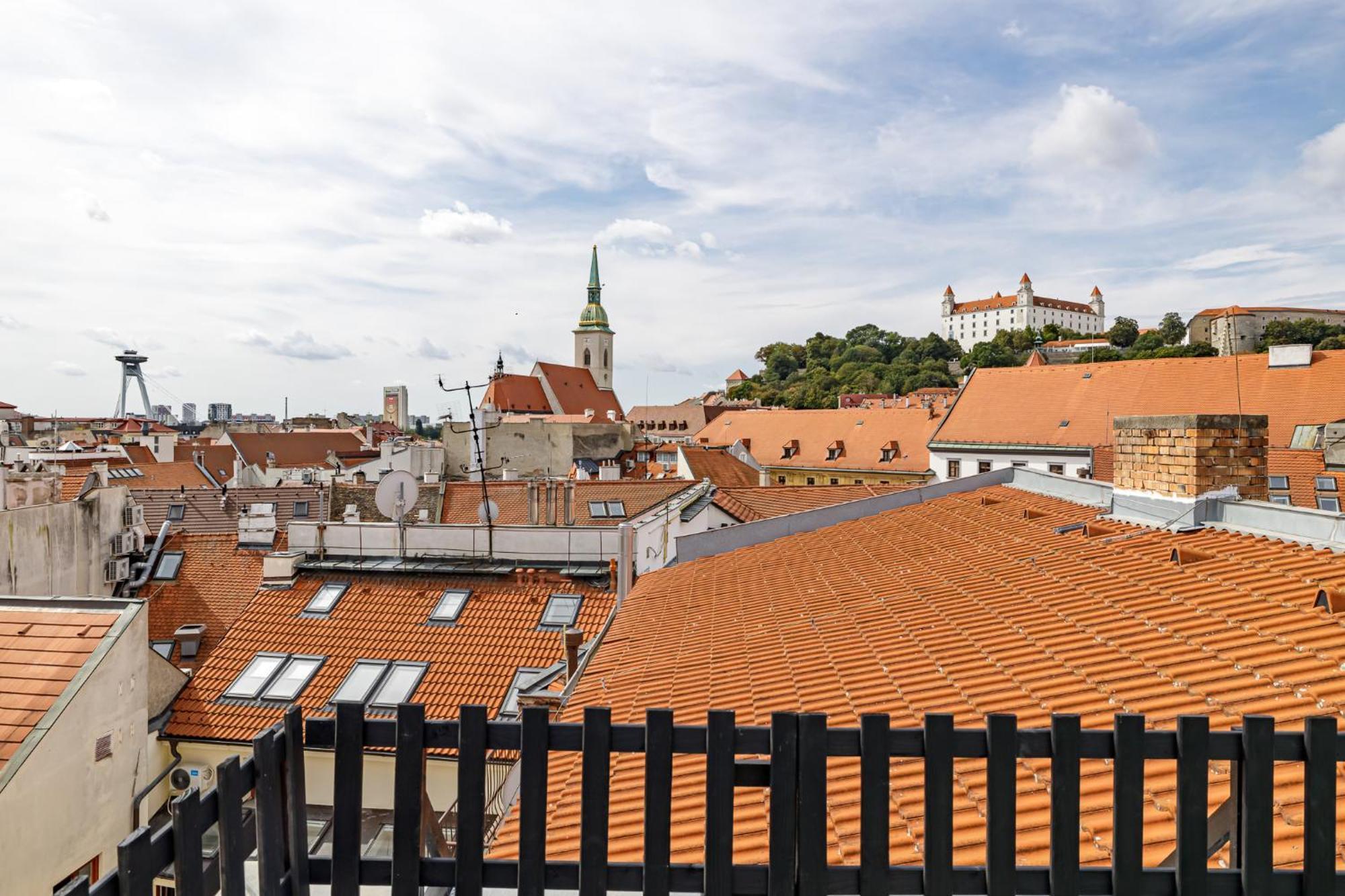 Apartment Arya - Spacious Penthouse Duplex With Rooftop Patio In The Main Square