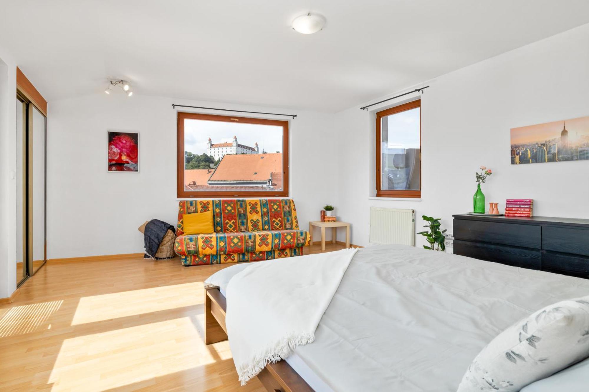 Apartment Arya - Spacious Penthouse Duplex With Rooftop Patio In The Main Square *