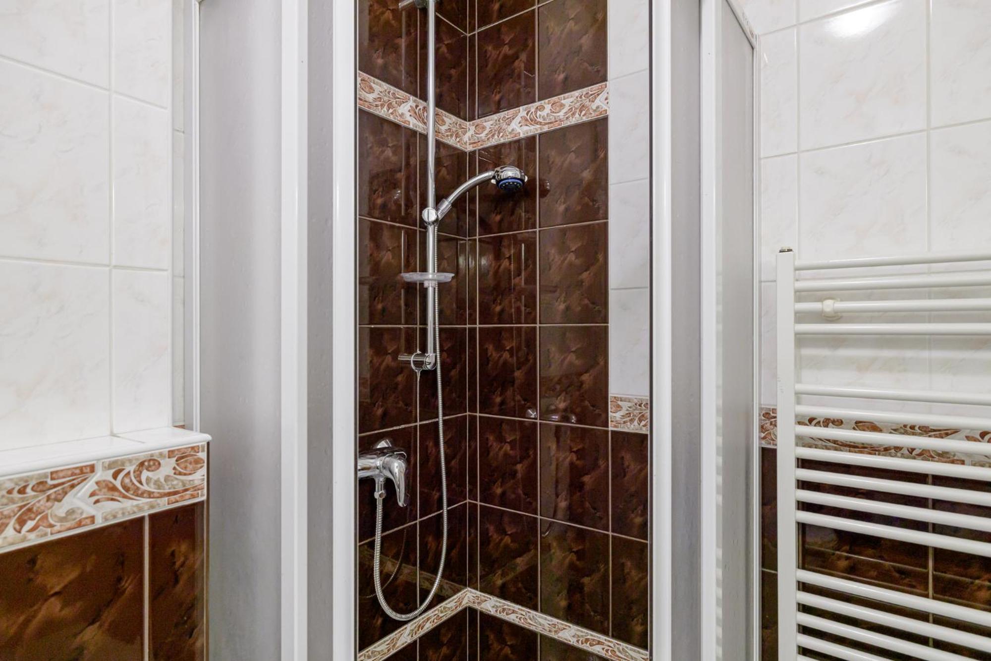 Apartment Prima - Spacious In The Main Square With Large Living Bratislava