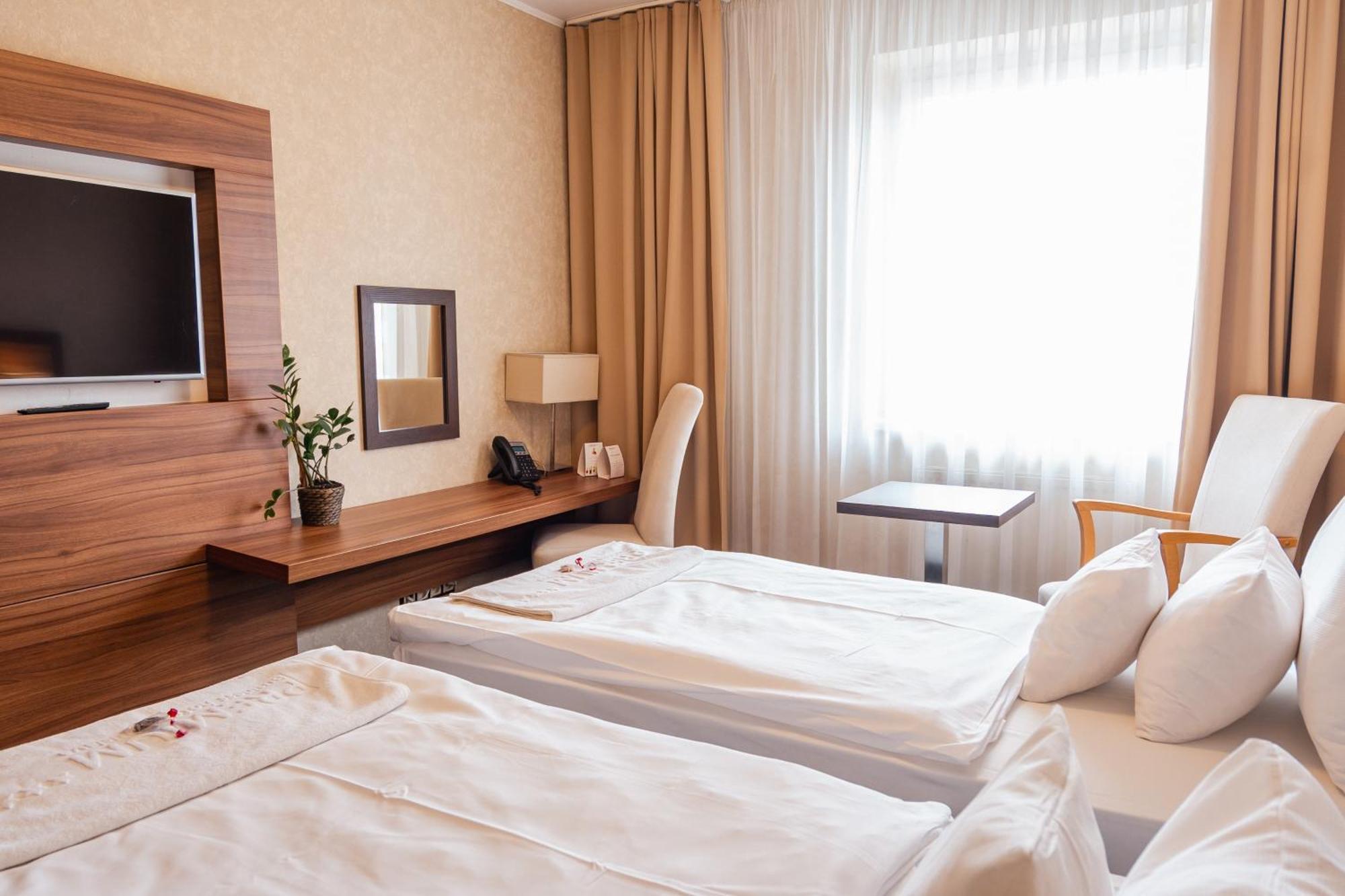 Premium Business Hotel