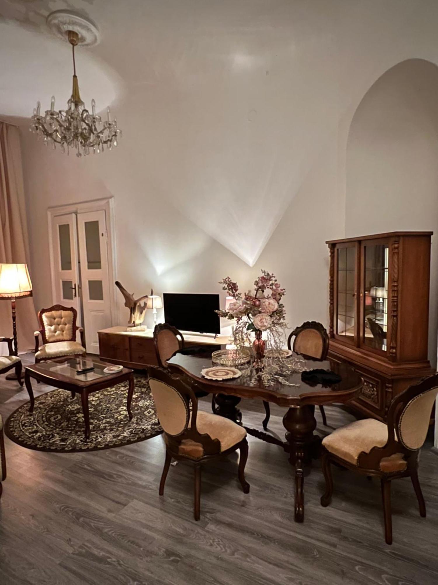 Csaky Palace 11 Apartment *