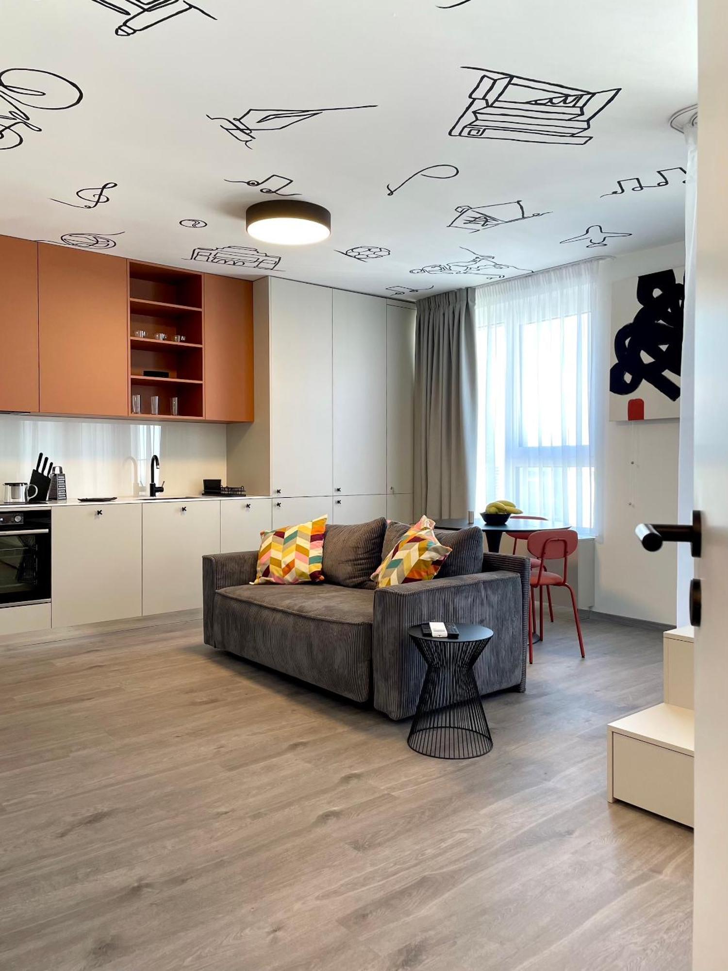 Peak At Danubius Apartment *