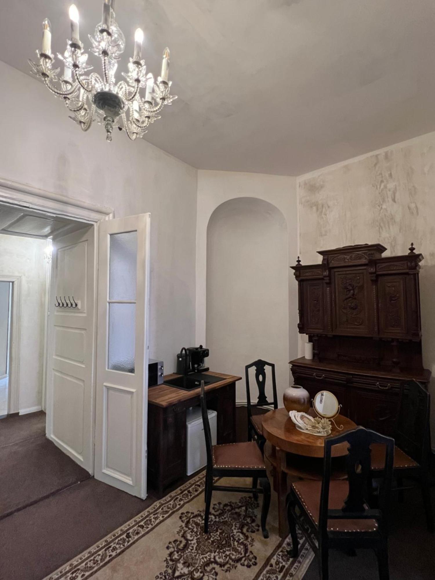 Csaky Palace 2 Appartamento Bratislava