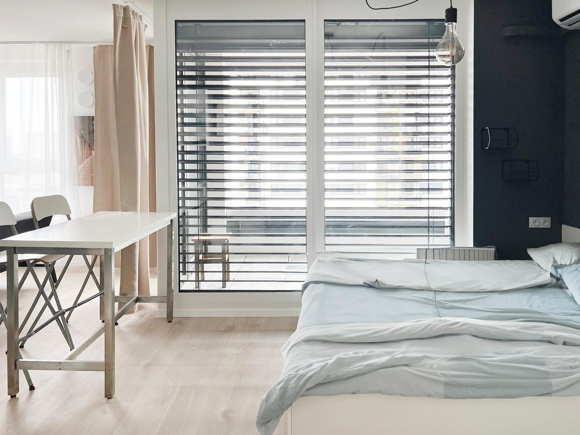 Skyline Flat Near City Center By Richies * Bratislava