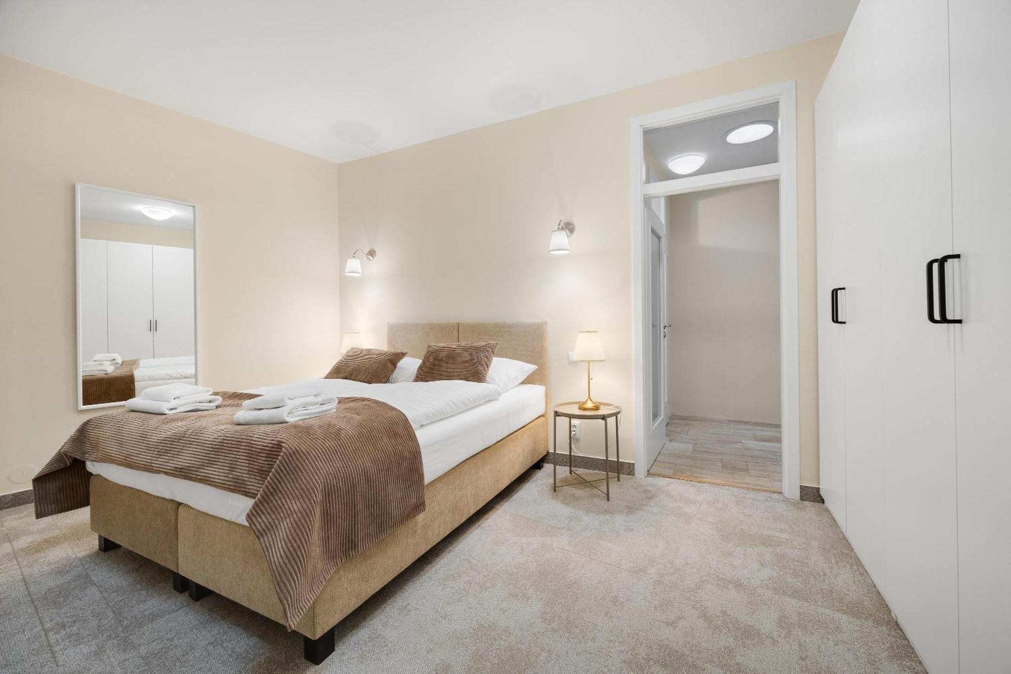 Hotel Reverie