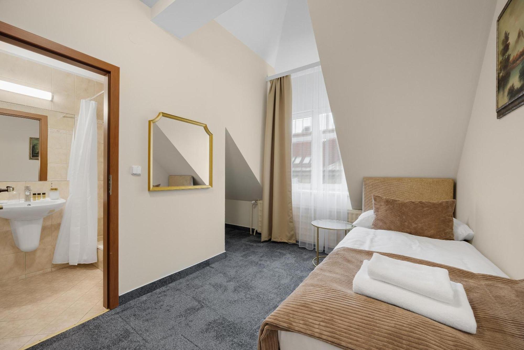Reverie Hotel