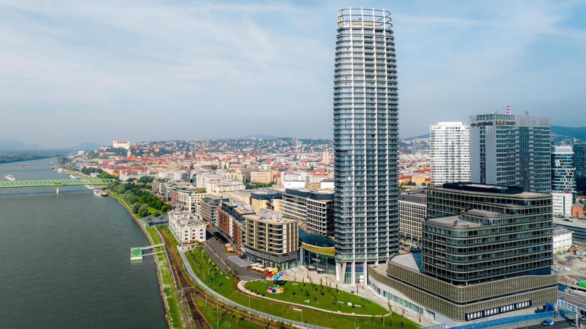 Apartamento Mrakodrap Skyscraper Eurovea 2 Witch Parking Bratislava