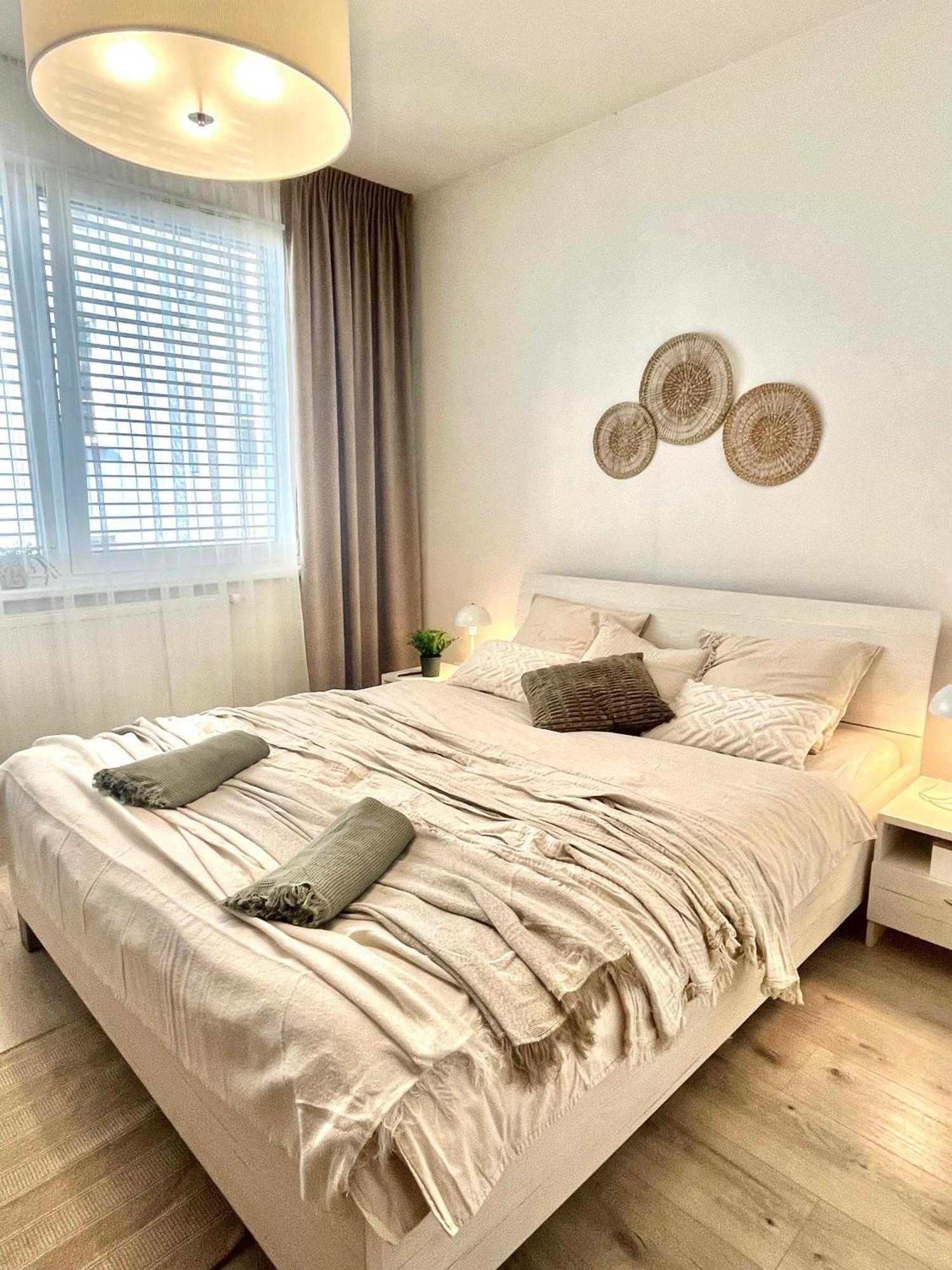 Apartment The Elite Iii Downtown Ac & Garage Parking *