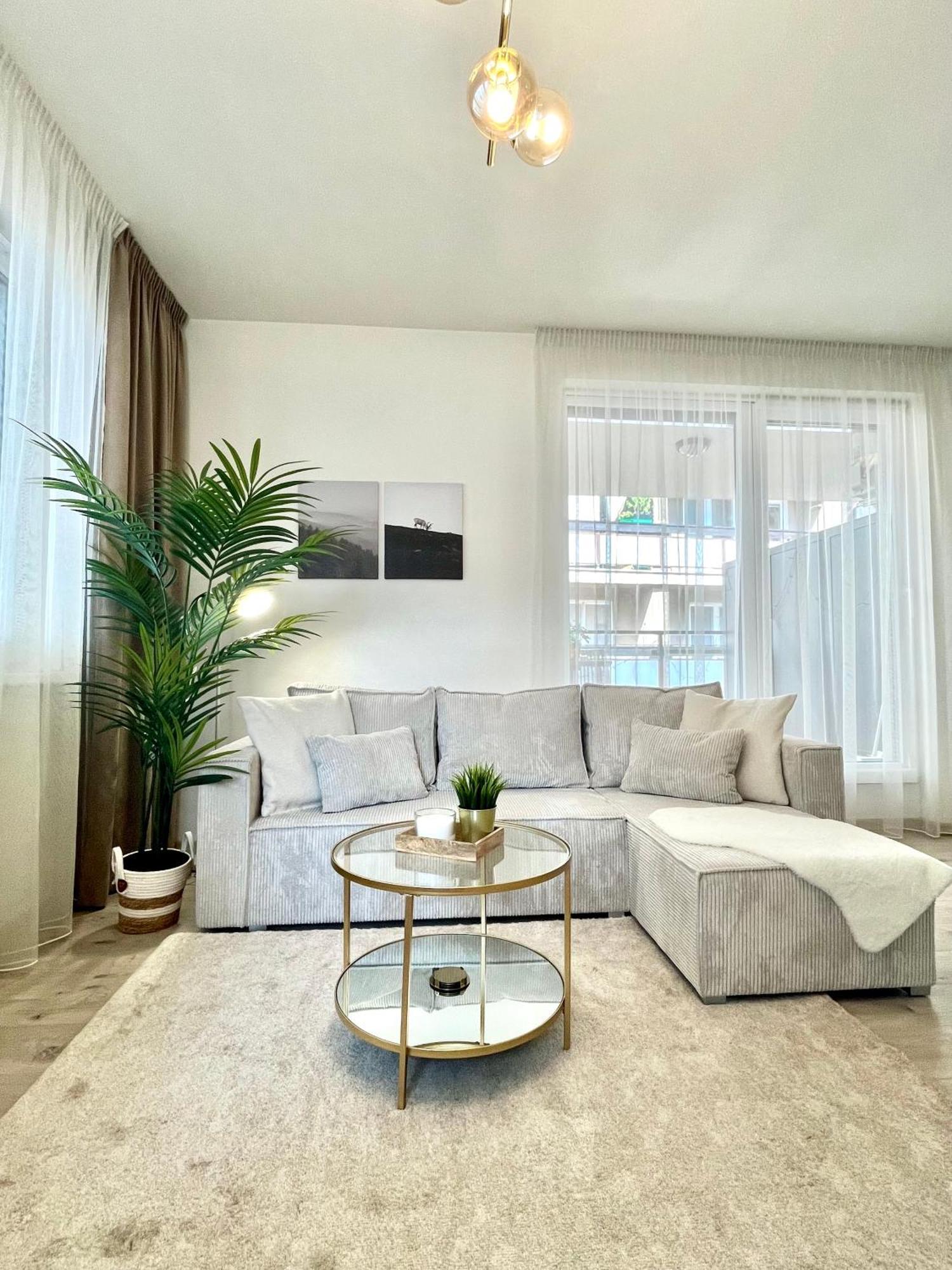 The Elite Iii Downtown Ac & Garage Parking Apartment *
