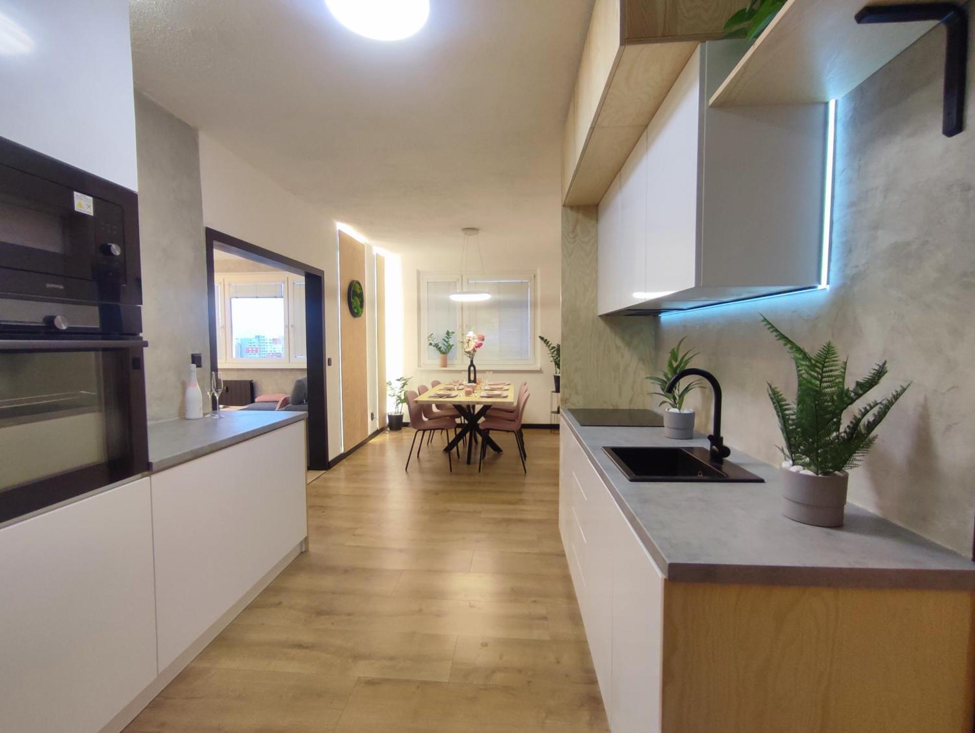 Hams Apartment *