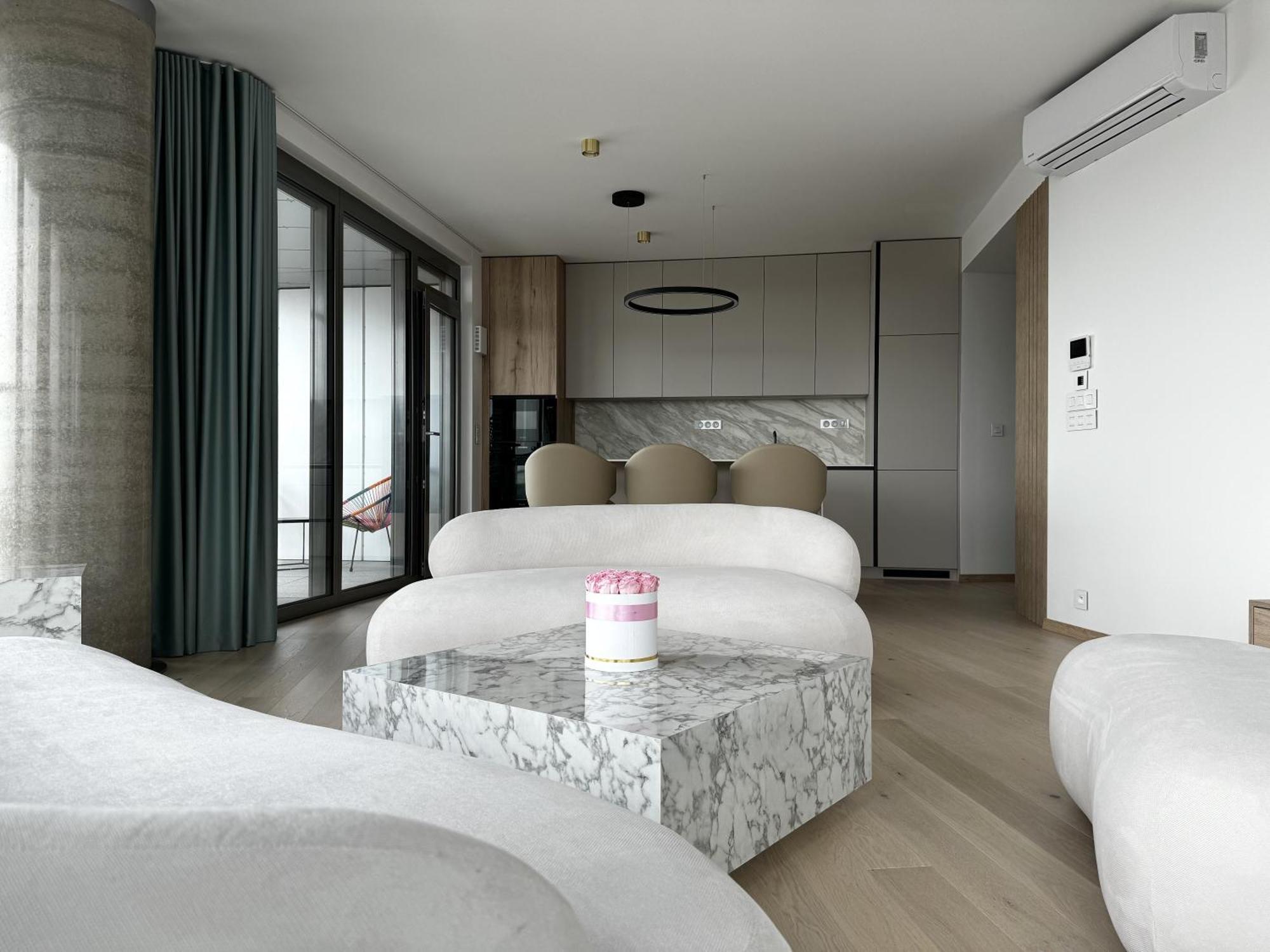 Eurovea Tower Ii Beige *