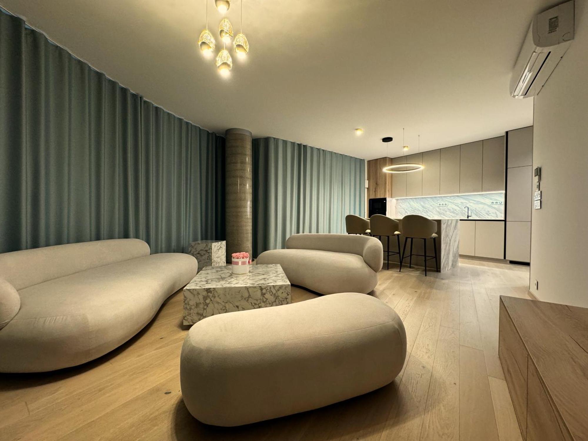 Eurovea Tower Ii Beige * Bratislava