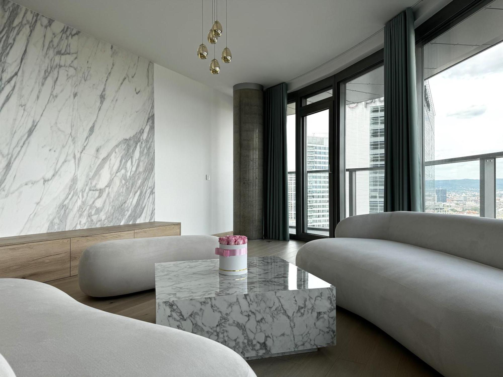 Eurovea Tower Ii Beige *