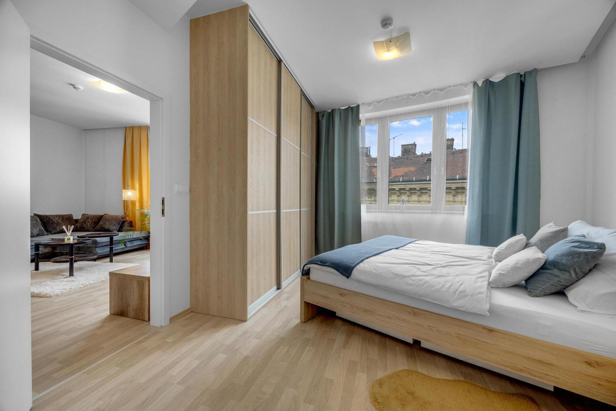 Apartment Revon Art-deco Laurinska Bratislava