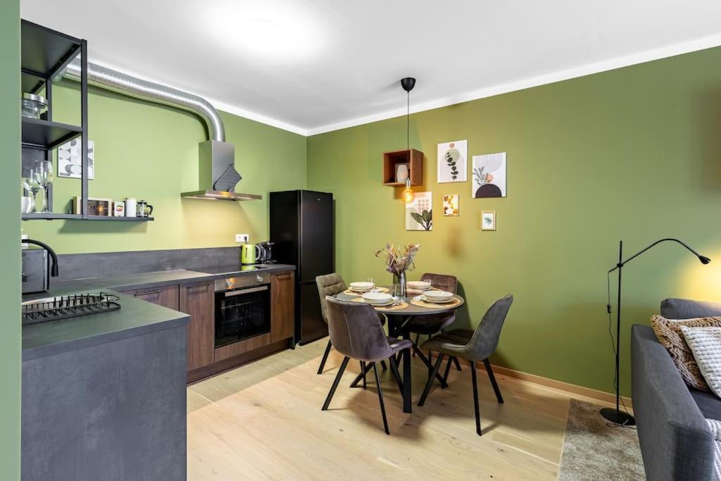 Zwirn Comfort With Balcony Apartment Bratislava