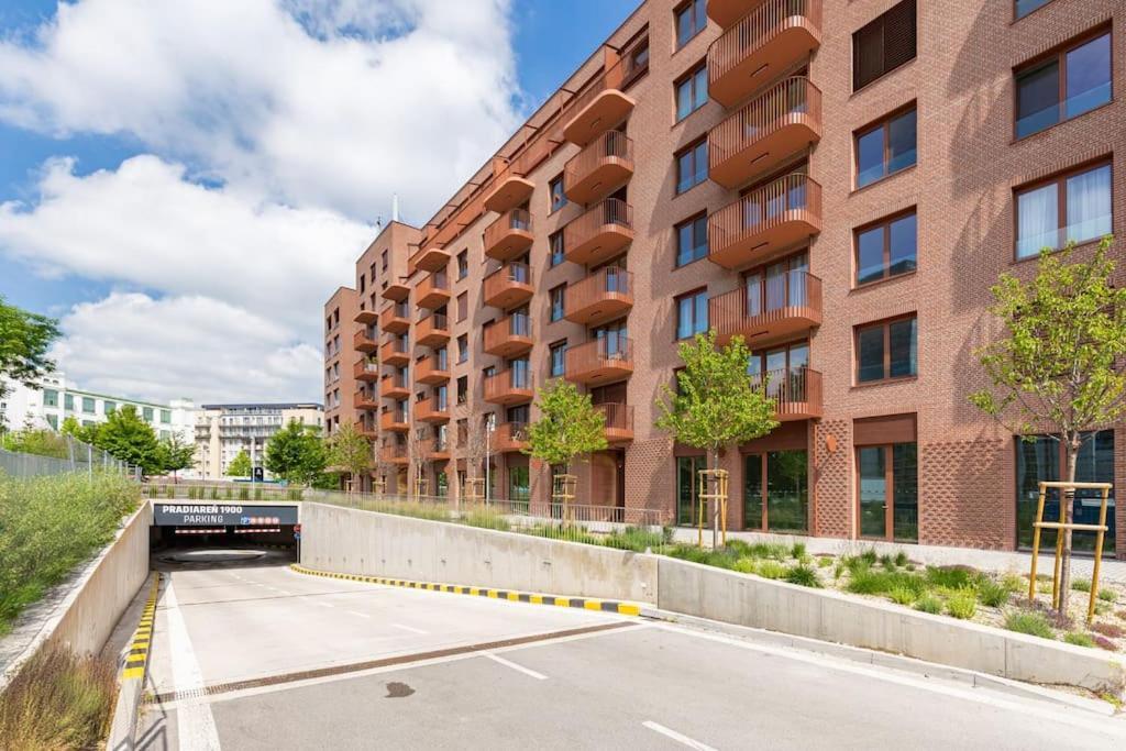 Zwirn Comfort With Balcony Apartment