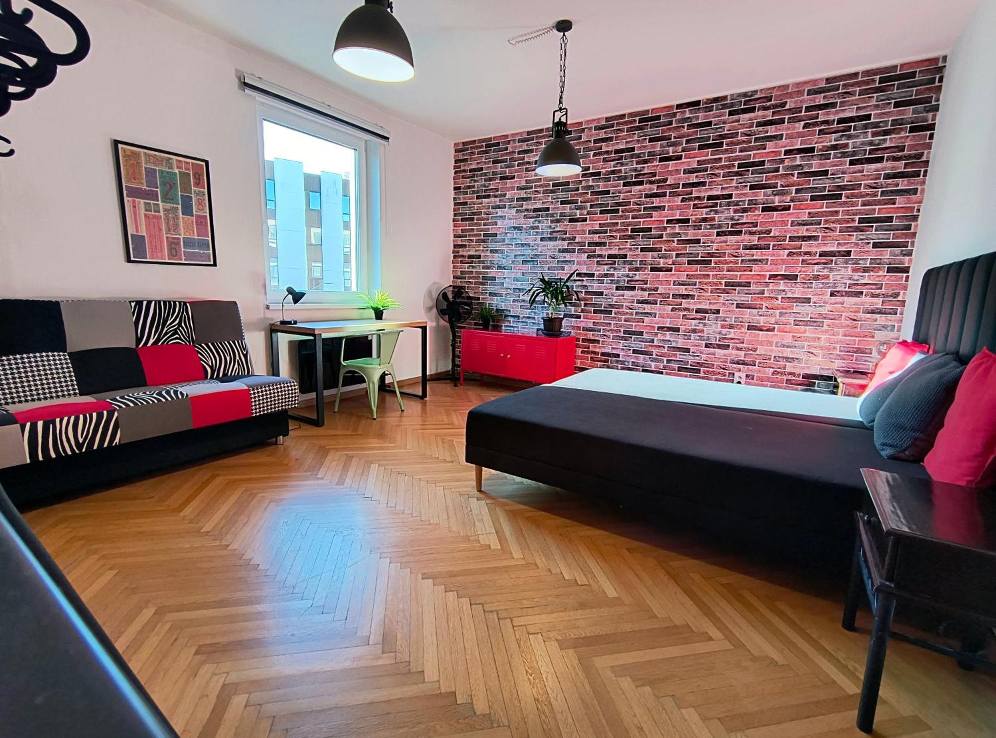 Big - 4 Bedroom, 2 Bathroom With Ac Apartmán