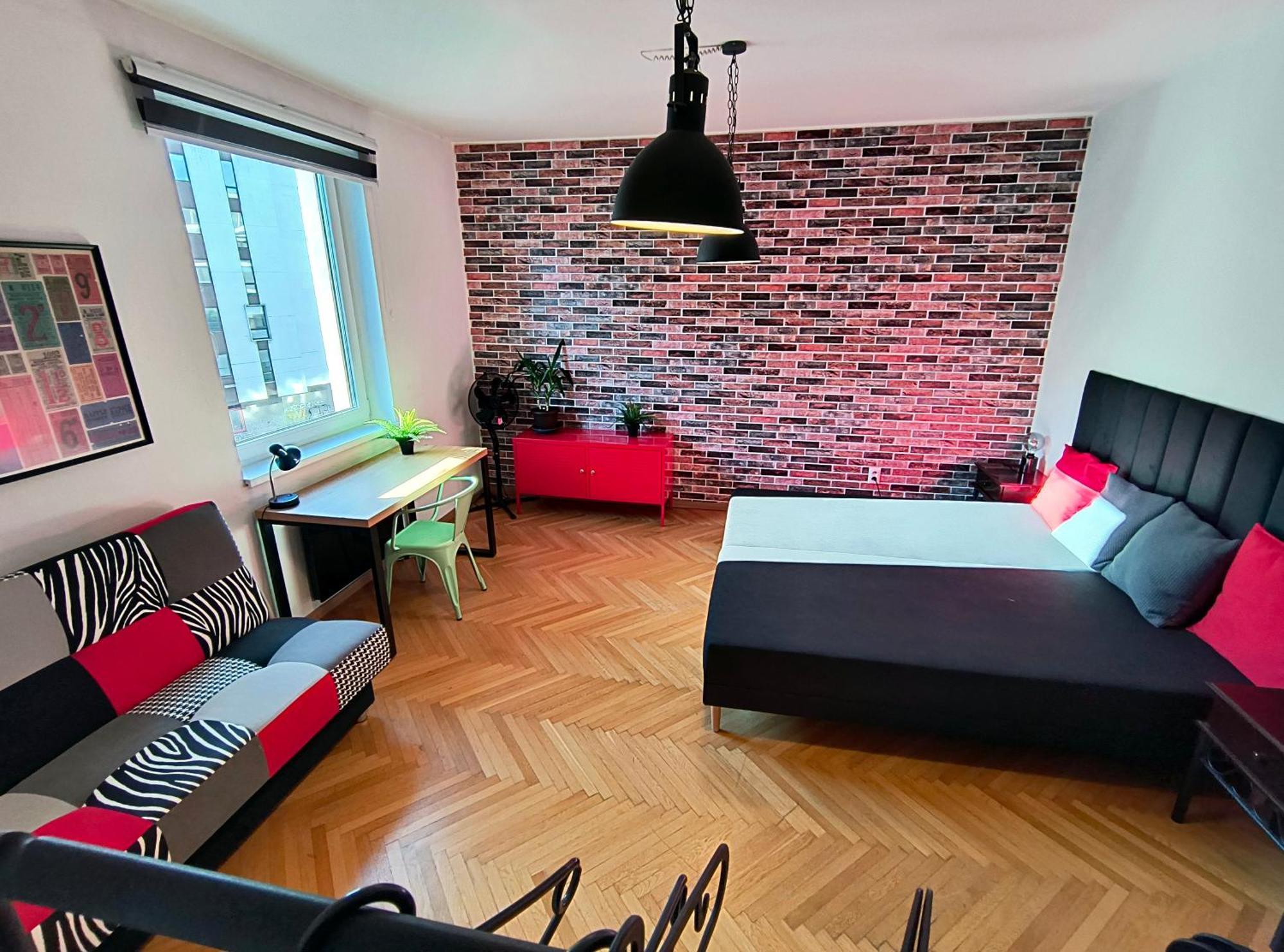 Apartmán Big - 4 Bedroom, 2 Bathroom With Ac