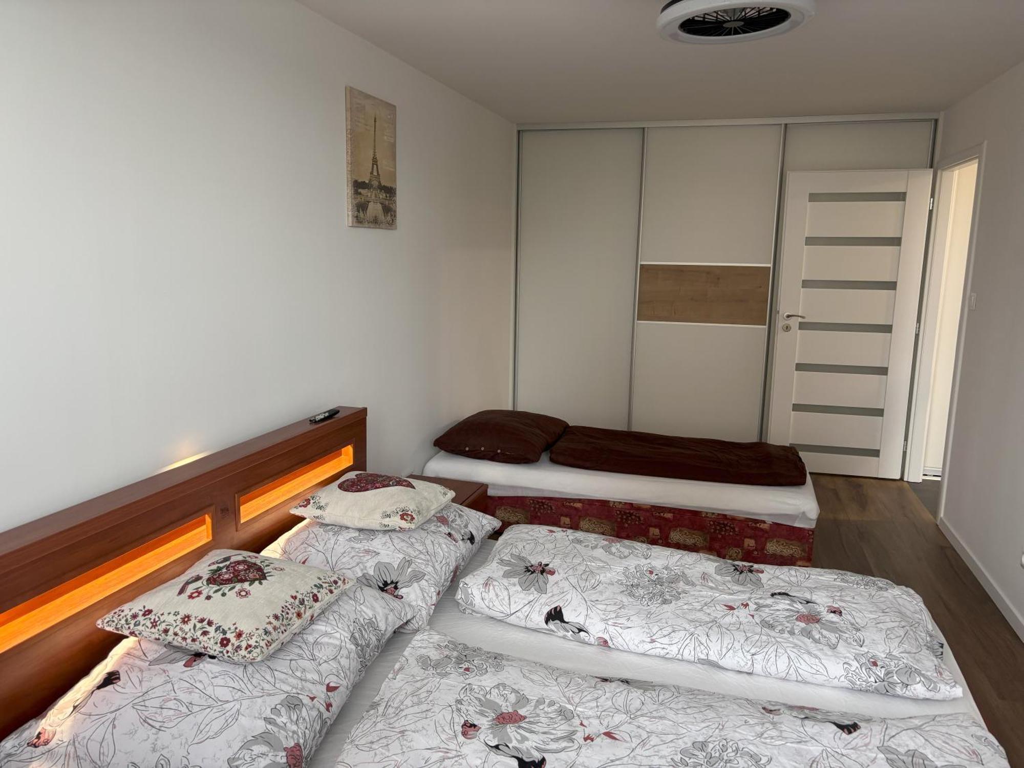 Feel Like Apartment *