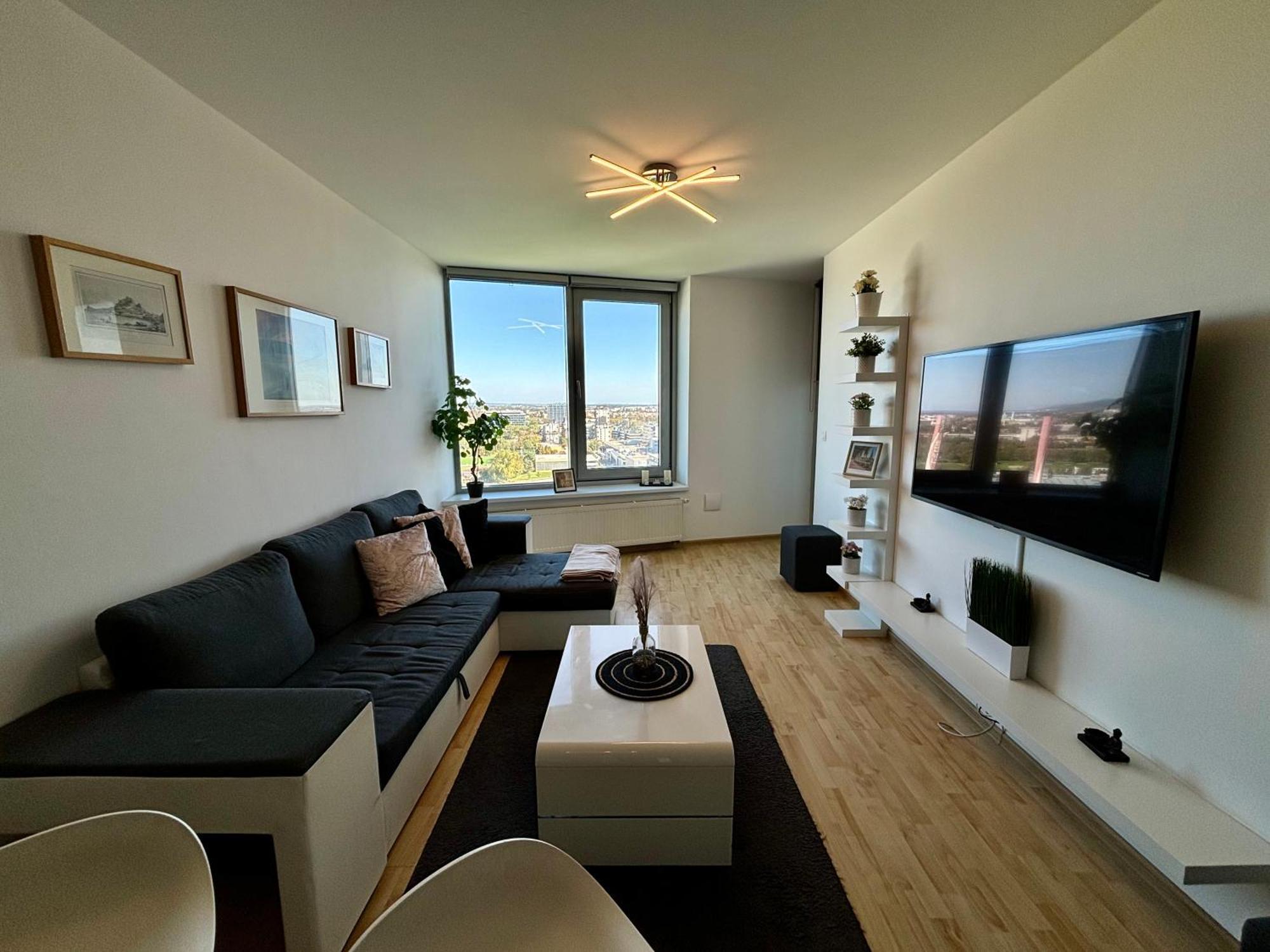 Three Towers With Beautiful View And Parking! * Bratislava