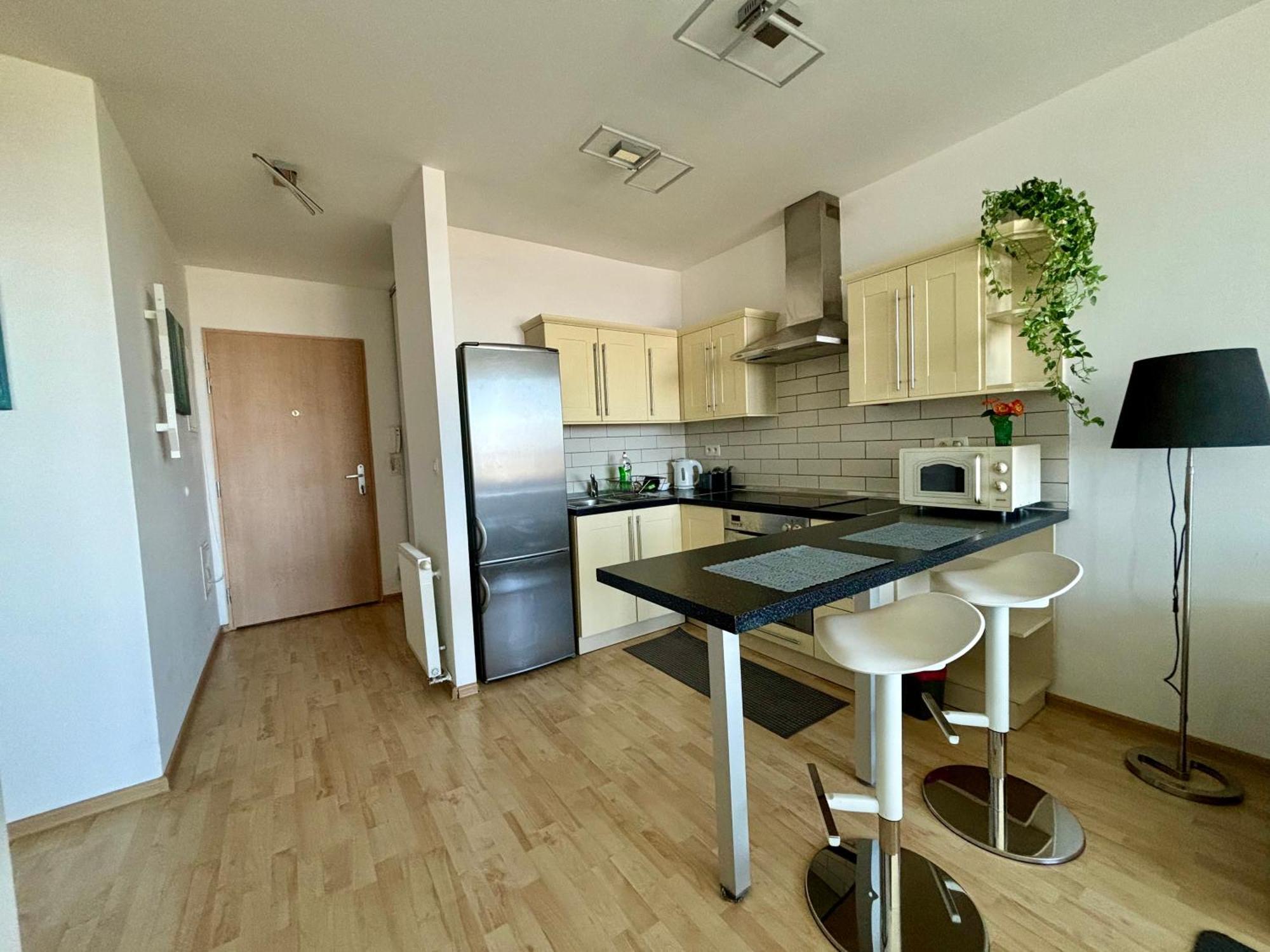 Three Towers With Beautiful View And Parking! Căn hộ Bratislava
