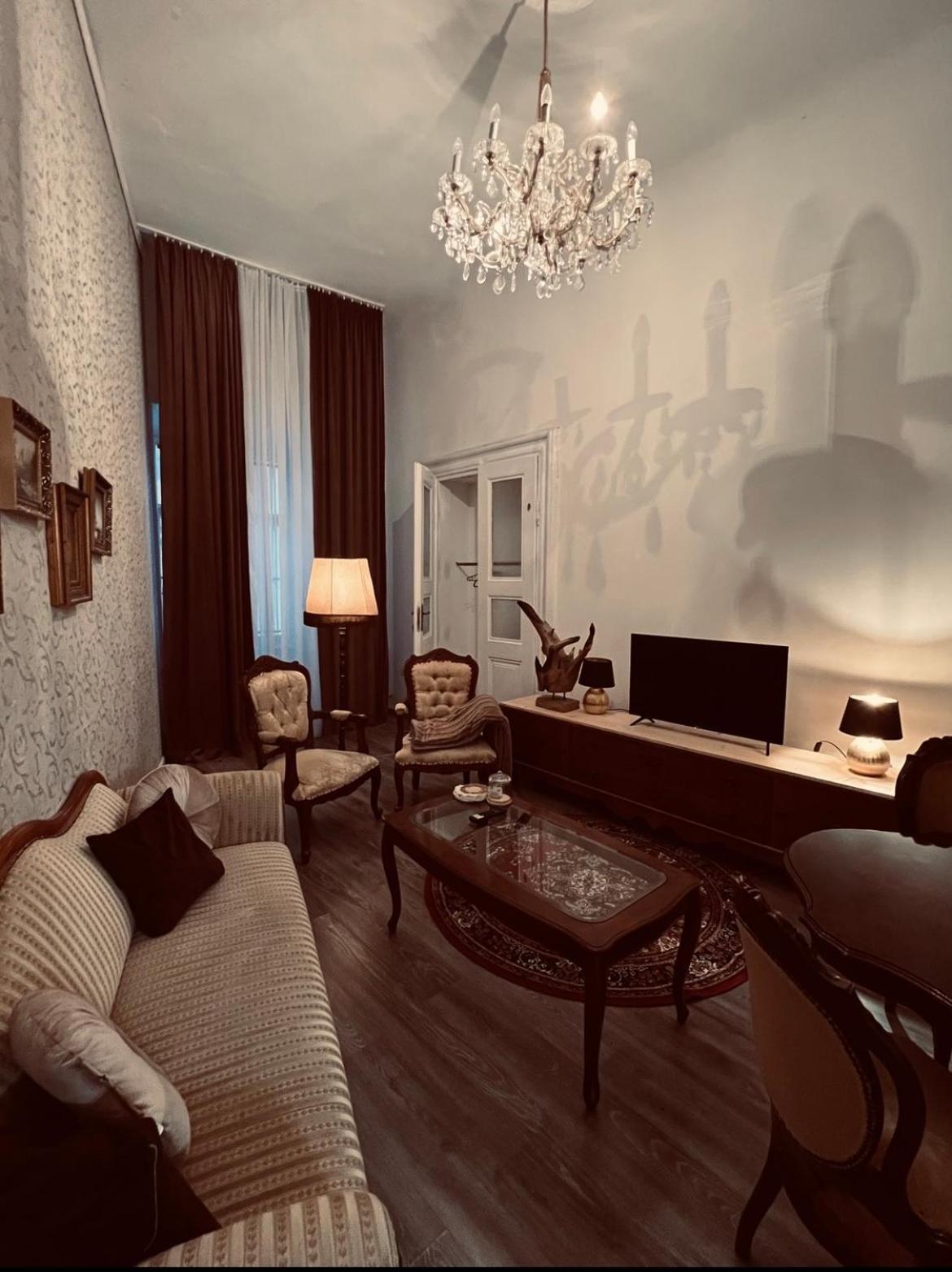 Apartment Csaky Palace 11